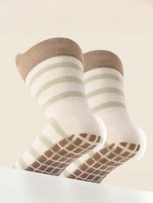 6 Pares de Meias de Bebê Antiderrapantes para Engatinhar, Estampa Aleatória de Urso Fofo Listrado, Bottom Macio, Adequado para Uso Diário