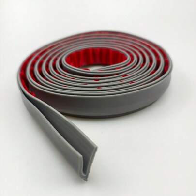 1 Stück selbstklebende Teppichkante, Kunststoff Schwellenleiste für den Übergang von Teppich zu Fliesenboden, Tür-/Außenteppichkante, Verstärkung für Außenteppich | Glatte Teppichkante | Einfach zu installierendes Band (118.11 Inches)