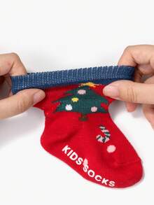 Toddler & Kids Anti- Indoor Floor Socks With Christmas Elements, Rubber Dot Grip On Sole