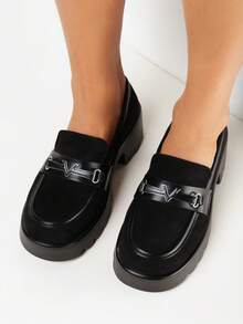 Mocassins femininos elegantes sem cadarço - conforto clássico para uso casual e profissional