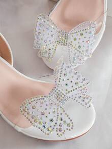 1双新款夏季时尚罗马珍珠装饰高跟凉鞋，女童学生舞蹈表演鞋，适合婚礼、派对、日常穿着，舒适低跟，儿童水晶公主高跟鞋 - 白色 - 查看 10