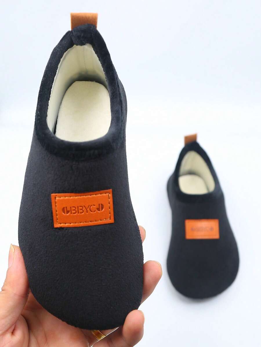 Pantofole di casa leggere e calde in pelliccia per bambini e ragazze, scarpe da passeggio morbide e antiscivolo per interni, scarpe da casa imbottite e leggere per bambini e ragazze per autunno e inverno, scarpe da pavimento/scarpe per imparare a camminare morbide e antiscivolo per bambini per interni/esterni in autunno e inverno