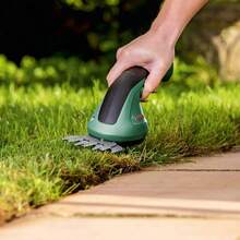 Bosch Home And Garden 3.6V Cordless Compact Hedge Shrub And Grass Shear Garden Kit Includes Shrub And Grass Blade Integrated Battery Runtime: 40 Min EasyShear . Made In Europe - Green - View 4