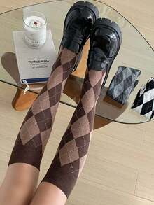 1 Pairs Women Rhombus Plaid Knitted Socks, Leg Slimming Retro Collegiate Style Mid-Calf Socks For Everyday Wear - Cà phê nâu - Xem 3
