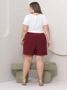 Plus Size Women's Shorts With Pockets And Buttons With Side Zipper And Elastic At The Back In Elegant Tailored Fabric - 酒紅色 - 查看 4