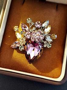 1 件欧美时尚新款水晶镶嵌水钻高端女士胸花配饰，奢华大气，花朵胸针。圣诞礼物 - 紫色 - 查看 6