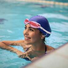 Juego de gafas de natación - Gafas de natación con gorra de natación/Tapones para los oídos/Pinzas para la nariz/Estuche de  para jóvenes adultos - Protección UV antivaho - Rosa - Ver 2