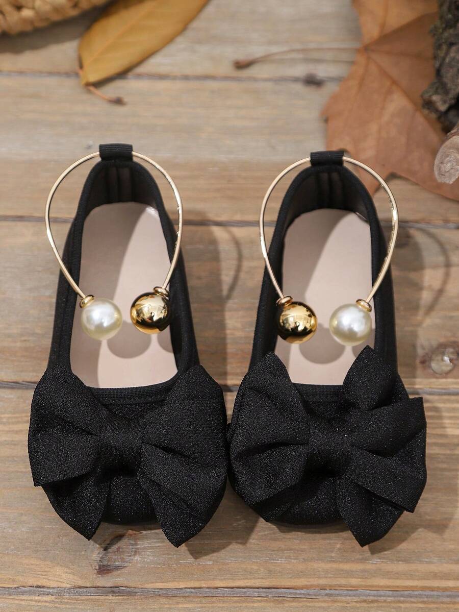 1 Par de Sapatilhas de Ballet Pretas, em PU de Veludo Macio, com Laço Grande e Pérolas Decoradas, Modelo Slip-On com Bico Redondo, Estilo Princesa, Ideais para Meninas de 3 a 12 Anos, para Uso Diário, Escolar, Festas e Passeios ao Ar Livre. Novidade para o Outono! - Preto - Ver 1