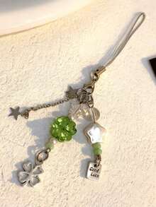 1 Stück Unisex Vierblättriges Kleeblatt Handyband Schlüsselanhänger, perlenbestickter handgemachter Riemen, Geschenk für Freunde und Familie, Weihnachtstüten Anhänger, Autoaccessoires, Geschenkideen für Schwester, Lehrer