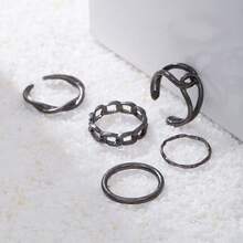 5pcs/Set Women's Ring Set, Gothic Black Metal Geometric Twisted Plain Rings, Punk Simple Stackable Rings, Suitable For Daily Wear, Gift For Girlfriend, Friend, Bridesmaid, Christmas, Halloween, Christmas Eve 2025 New High-End Elegant Knuckle Rings Set