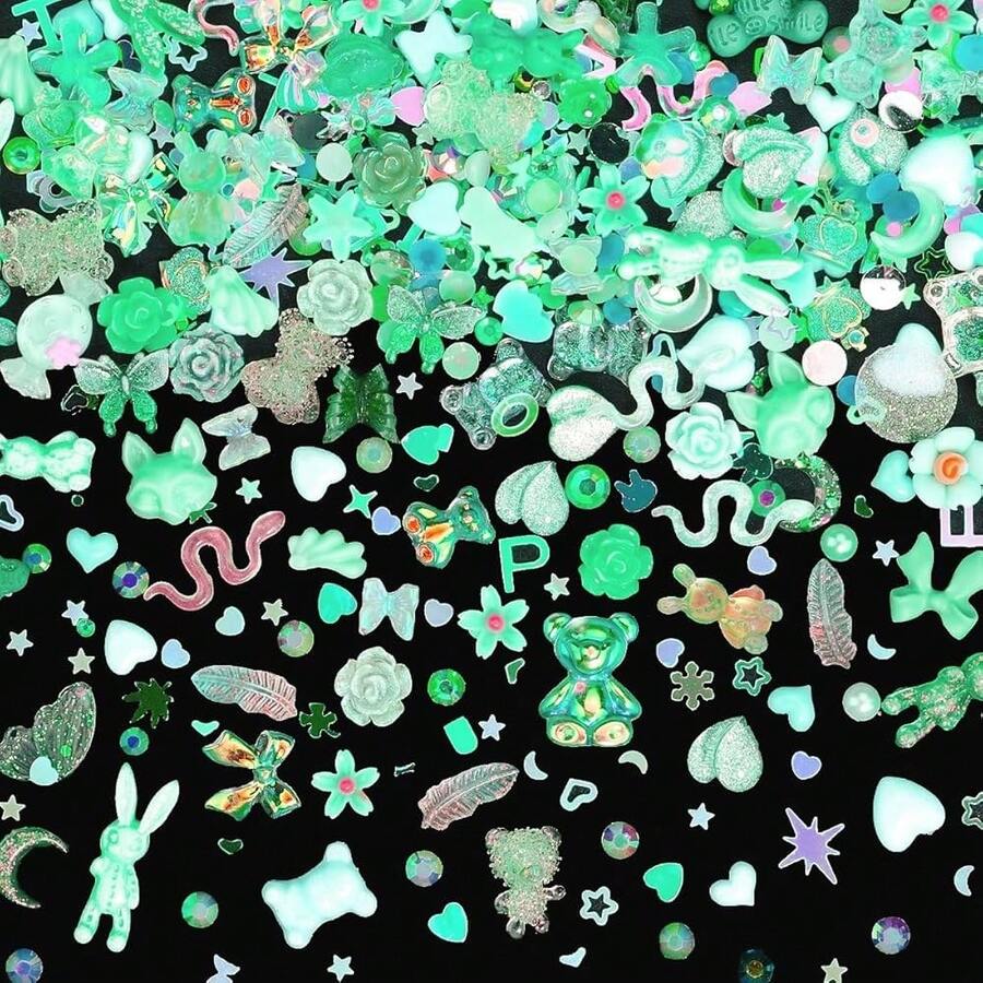 300pcs Nail Art Charms Kit,Over 100pcs Mixshape Resin Nail Gems And 100 Pcs Mixed Flatback Nail Rhinestones Pearls With Over 100pcs Nail Sequins For Nail Art Accessories(Green){"Color_name":"100pcs-Green"} - 100個-綠色 - 查看 1