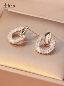 Hihho 2 Stücke glamouröse, funkelnde Creolen mit kubischen Zirkoniasteinen, silberfarben, elegante Ohrringe für Frauen, Geburtstagsfest, Braut, Hochzeit, Schmuckgeschenk für Freundin, Freund, Ehefrau, Geliebte