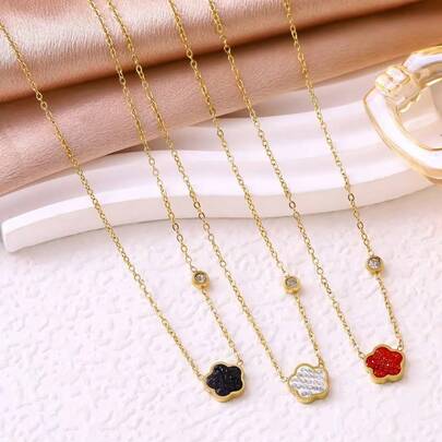 18K Gold Stainless Steel Diamond-Encrusted Five-Leaf Flower Necklace, Gift For Girlfriend, Anniversary Gift, Suitable For Parties, Gatherings, Versatile Jewelry Accessory