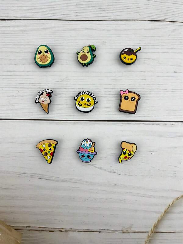 1 Set mit 9 Stücke süßen Avocado, Pizza, Eis, Lebensmittel-Themen kreativen Cartoon Muster dekorativen Charms für Sandalen, Armbänder, Hausschuhe, Handyhüllen, DIY Accessoires, geeignet für Strand, Urlaub, Geburtstaggeschenke