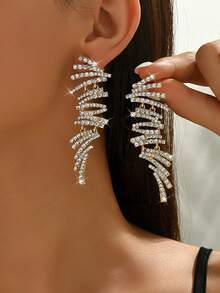 1 Pair Of Gorgeous Butterfly Crystal Earrings For Women