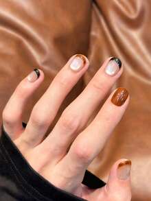 10 件纯手工按压指甲短指甲椭圆形指甲主要采用棕色和黑色等暖色调闪烁猫眼底色手绘法式风格带有淡淡的豹纹复古高端温柔优雅可爱指甲适合女士和女孩春夏秋冬节日派对和日常生活使用 - 棕色 - 查看 2