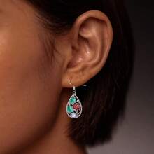 1pc Elegant Cute Sweet Detailed Ladybug & Leaf Inlaid Artificial Moonstone Women Pendant Earrings, Suitable For Daily, Party, Holiday, Dating, Gift