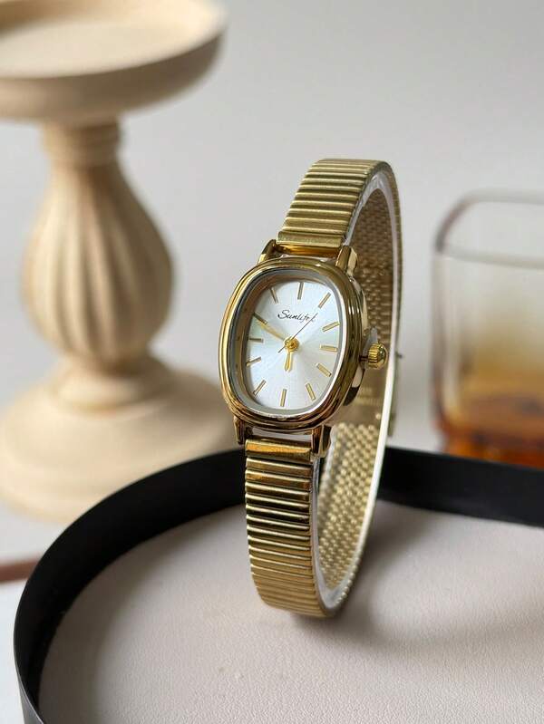 SUNLIFEX 1 قطعة ساعة يد نسائية كلاسيكية أنيقة وعصرية بسوار معدني فضي من الفولاذ المقاوم للصدأ، عقارب صغيرة مميزة، سوار قابل للتعديل، أرقام عربية، حركة كوارتز، مناسبة للارتداء اليومي، هدية رائعة للصديقات أو العائلة النسائية