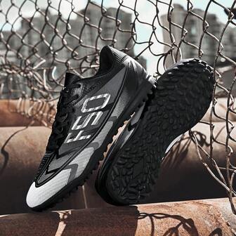 Men Soccer Cleats Outdoor Professional Training Turf Football Boots Lightweight Breathable Youth Boys Athletic Training Sneakers For AG/FG