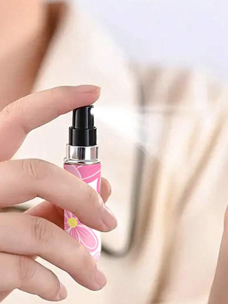 1/2pcs Cherry Pendant Flower Perfume Spray Bottle, Keychain Bottom Fragrance Diffuser, CCD, Bag Charm 5ml Mini Travel Portable Atomizer, Birthday Gift For Family And Friends, Holiday Gift - Multicolor - View 2