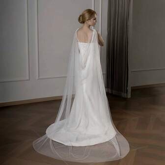 1 件手工串珠新娘披肩，婚纱摄影配饰