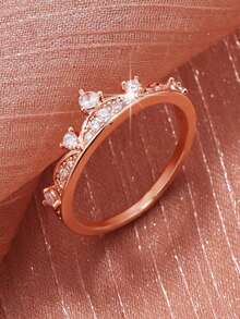 1 件皇冠设计，全镶嵌闪亮白色合成方晶锆石戒指，是送给女性、奢华珠宝、婚礼订婚、情人节、生日惊喜礼物的完美礼物 - 玫瑰金 - 查看 12