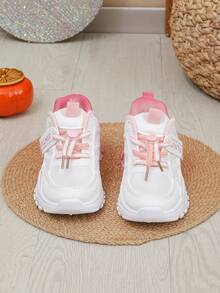 زوج من الأحذية المسطحة ذات اللون التدرجي للجنسين، أحذية رياضية ناعمة القاع غير قابلة للتنفس للأطفال عصرية وجذابة، أحذية جري متعددة الوظائف وأنيقة، مناسبة للطلاب للارتداء اليومي في جميع الفصول (الأرضية) - وردي - مشاهدة 7