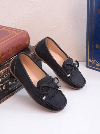 1 Pair Solid Color Slip-On Children Casual Flats, Fashion Comfortable Non-Slip Durable Loafers, Lightweight Moccasins Soft Sole Girls Shoes, Suitable For Daily Wear