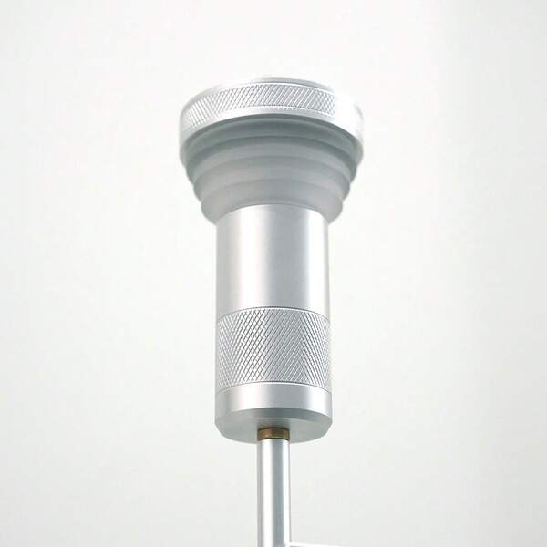 Pantalla reflectora dedicada Goalzero | Fabricada en aleación de aluminio y material acrílico | Convierte la luz de ambiente de camping a un potente foco con solo pulsar un botón | Compatible con las luces Goalzero