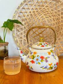 1pc, Light And Fresh Enamel Kettle, Heat-Resistant, Suitable For Boiling Water, Making Coffee Or Brewing Tea. This Is A Portable Water Bottle, Suitable For Backyard Barbecues, Camping And Picnics. It's A Great Gift For Friends And Relatives On Festivals And Birthdays