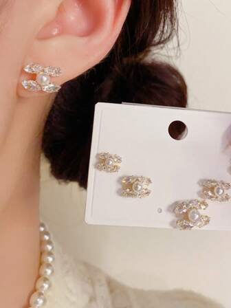 6 st. moderiktiga, mångsidiga örhängen med strass, eleganta örhängen med korsade zirkoniapärlor, eleganta glittrande ringörhängen för vardagsbruk