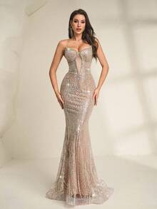 Astony One 优雅性感裸色薄纱晚礼服，饰以精致闪亮的串珠，这款露背深V领美人鱼礼服非常适合鸡尾酒会、正式晚宴、订婚仪式、毕业典礼、海滩度假、音乐节、嘉年华、生日派对、婚礼和红毯活动。 - 杏色 - 查看 8