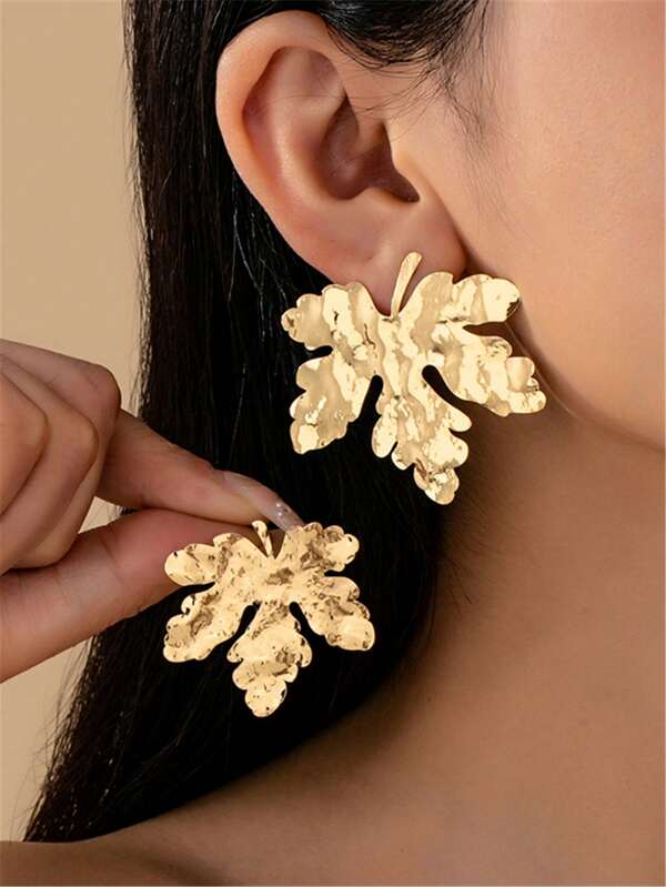 1 Pair Vintage Metal Maple Leaf Dangle Earrings, Elegant & Fashionable Earrings For Women