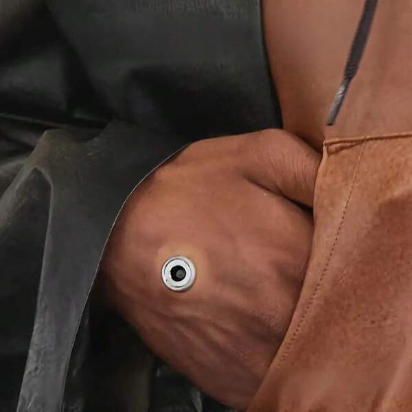 USB Charging Interface Piercing Body Decoration - Realistic Temporary Tattoo Sticker, Easy To Apply Waterproof Light Beige Patch, Suitable Halloween, Theme Parties, Tech Events - Fun Arm And Leg Makeup - Conversation-Starting Accessory, Halloween Essential, Avant-Garde Fashion, High-Quality Printing, Halloween Costume