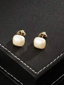 2pcs Luxury Gold Plated 3D Cube Pearl Stud Earrings, Ideal Earrings For Women's Weddings And Events - Small Square Pearl Earrings - View 4