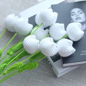 1/3/6/10pcs Handmade Crochet Tulip Decorations. Artificial Flowers, Lifelike Flowers, Handmade Flowers, Yarn Flowers. As A Gift For Her, Mother, Teacher, Or As Home Decor For Restaurant, Living Room, Bedroom, Wedding And Party, Also Suitable For Outdoor Decoration. Fit For New Year, Valentine's Day, Easter, Mother's Day, Back To School, Wedding, Birthday And Other Holidays