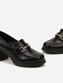 Elegant Loafers For Women - Classic & Comfortable Shoes For Work/Office, Casual Days - Black - View 5
