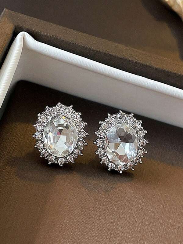 1 Pair Sparkling Pigeon Egg Cubic Zirconia Stud Earrings