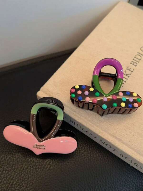 Retro And Delicately Glazed Heart-Shaped Hair Claw, A High-End Minimalist Hair Accessory That Can 'capture' The Heart. This Versatile Hair Claw Is Suitable For Autumn And Winter, Making It The Perfect Choice For Holiday Parties And Thanksgiving Gifts. Winter Claw Clips Elegant Hair Clips Fashion Hair Clutch