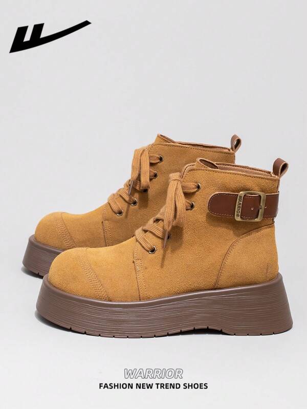  1 par de botas de suela gruesa para mujer WARRIOR, nuevas llegadas de otoño 2025, diseño de suela gruesa, botas cortas de moda, uso al aire libre, estilo británico retro en color caqui