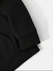 （建议选大一码）男士字母旗帜印花套头衫，保暖连帽卫衣，适合秋冬季穿着，黑色长袖保暖上衣，适合秋冬季室内外活动，可作为礼物送给朋友、丈夫、男友