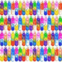 12/24/36/48 Stück zufällige Farbe Pop Schlüsselanhänger Fidget Toys Pack Party Tüte Füllungen, Poppet Schlüsselanhänger Weihnachtsabend Box Strumpfhalter Füllungen Spielpreise Valentinstag Geburtstags Party Geschenke Sensorik