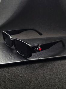 1pc Spider Gem Red Shaped Hip Hop Rock Vintage Small Square Sunglasses, Fashionable Eyewear For Men And Women, Y2K Leopard Print, Rimless Tinted, Vintage Classic, Retro, Luxury, Travel, Sun Protection, Decorative Eyewear - 黑框/全灰(黑紅蜘蛛) - 查看 3