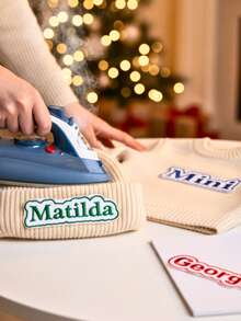 1/3/5 szt. spersonalizowanych haftowanych naszywek z imieniem – personalizowana naszywka do naprasowania/naszycia, 7,5-15 cm, odpowiednia na kurtki, czapki, prezenty na Dzień Matki itp. Spersonalizowana haftowana naszywka z imieniem – personalizowana naszywka do naprasowania/naszycia, odpowiednia na kurtki, czapki, prezenty na Dzień Matki, a także jako prezenty świąteczne, dekoracje świąteczne, prezenty urodzinowe, wystrój domu na Boże Narodzenie itp. Spersonalizowane prezenty świąteczne - Wielobarwność - Zobacz 3