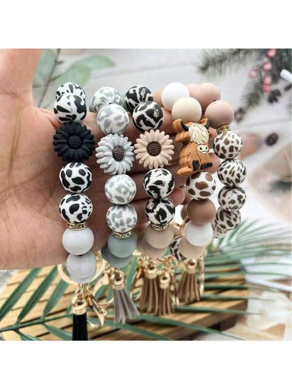 1pc Boho Style Silicone Beaded Yak Daisy Bracelet Keychain Tassel Charm Wristband, Suitable For Daily Wear Christmas Gift