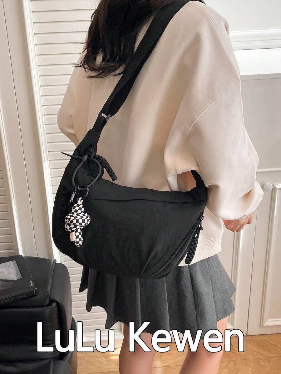 lulu kewen 这款时尚多彩的尼龙防水单肩包采用简约休闲的学院风设计，配有宽肩带和多个拉链开口，适合学生、购物、日常使用，也是一款很棒的学生单肩包。