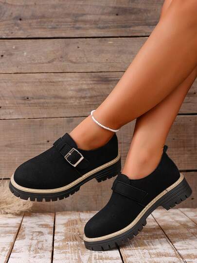 1 par de mocassins femininos pretos, para todas as estações, fivela decorativa, bico redondo, slip-on, sapatos plataforma minimalistas vintage, tamanho CN36-43