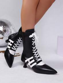 Botas de Cano Médio com Bico Fino e Salto Fino com Cadarço para Mulheres, Estilo Versátil Europeu e Americano de Faculdade, Plus Size