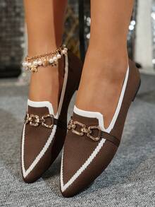 女士优雅尖头平底鞋，金色纽扣装饰，简约休闲鞋，加大码，舒适防滑，适合室内外场合 - 棕色 - 查看 3