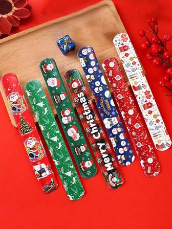 12 件节日圣诞 PVC 拍击手镯 - 圣诞老人、雪人和麋鹿设计腕带，适合冬季和新年庆祝活动、节日派对礼品、圣诞手镯套装、圣诞装饰